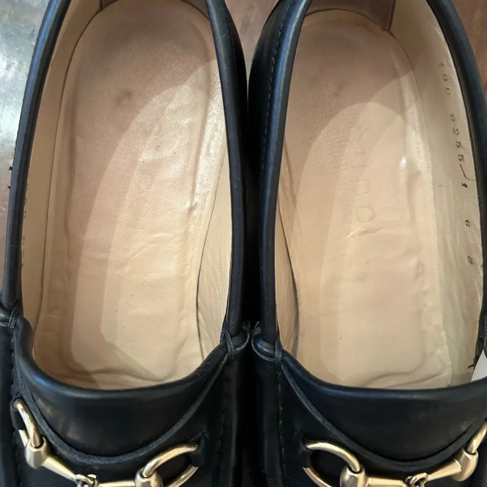 Gucci Black Leather Slip-On Loafers - Picture 9 of 10